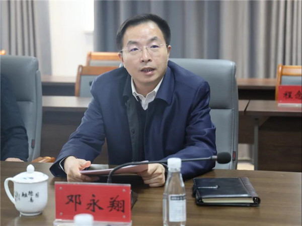 市委常委、常務副市長鄧永翔現(xiàn)場調(diào)研城投集團產(chǎn)業(yè)項目