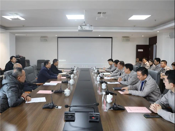 市委常委、常務副市長鄧永翔現(xiàn)場調(diào)研城投集團產(chǎn)業(yè)項目